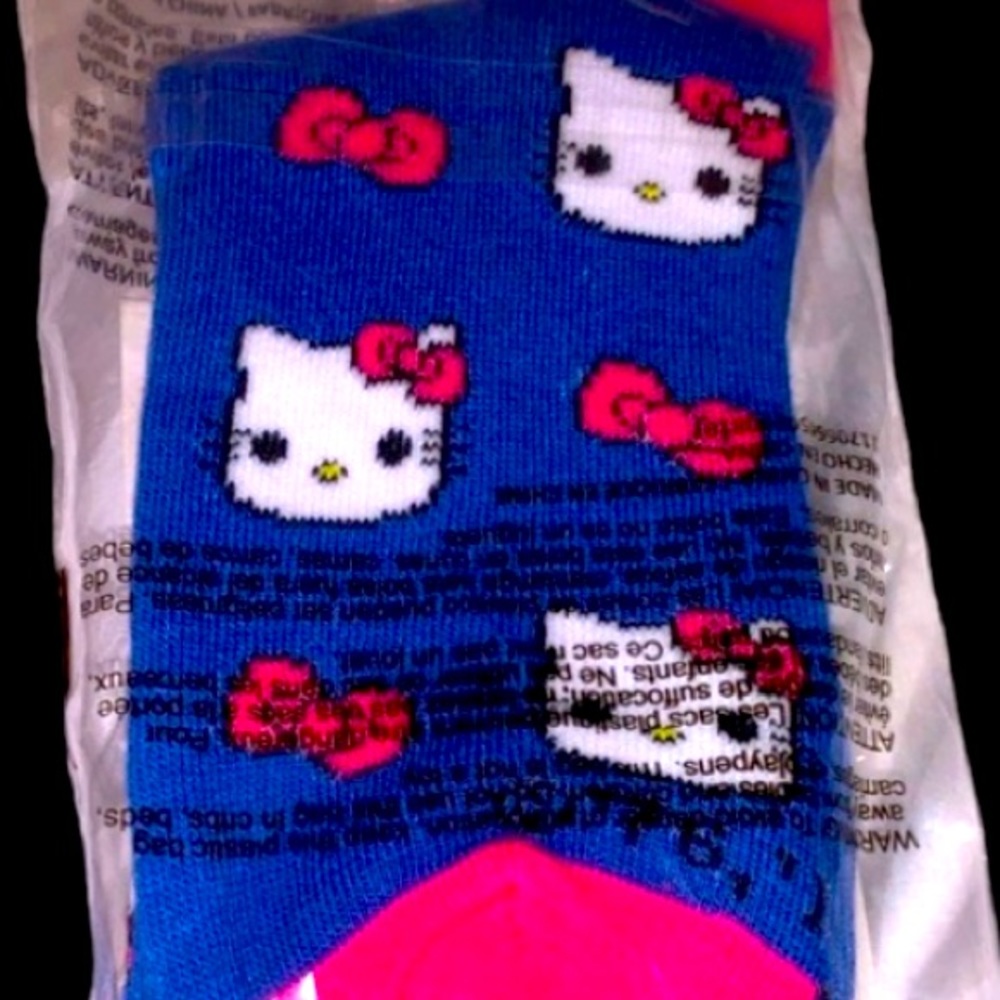 SO Kawaii 💕 New Exclusive Hello Kitty X Funko Hello Kitty Face  Ladies Socks